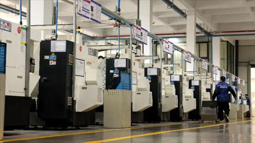 豐縣經(jīng)濟(jì)開發(fā)區(qū) 南普機(jī)電滿負(fù)荷運(yùn)轉(zhuǎn)，派普機(jī)械全力以赴保交付